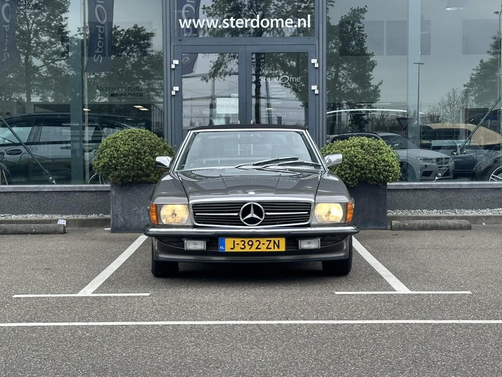 Mercedes-Benz Sl 280 sl i automaat i hout inleg i kroonkurk velgen i airco 