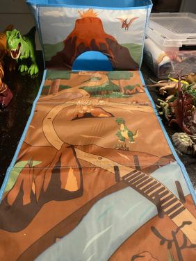 Dinosaurus incl opberg en speelkleed