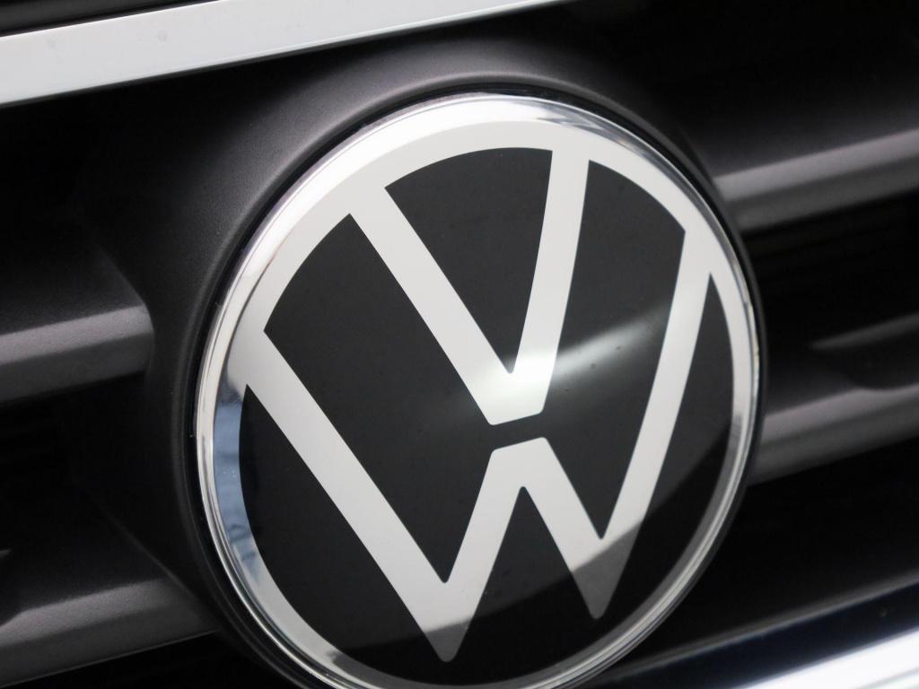 Volkswagen Tiguan 1.5 tsi life | automaat | lmv | climate control | camera 