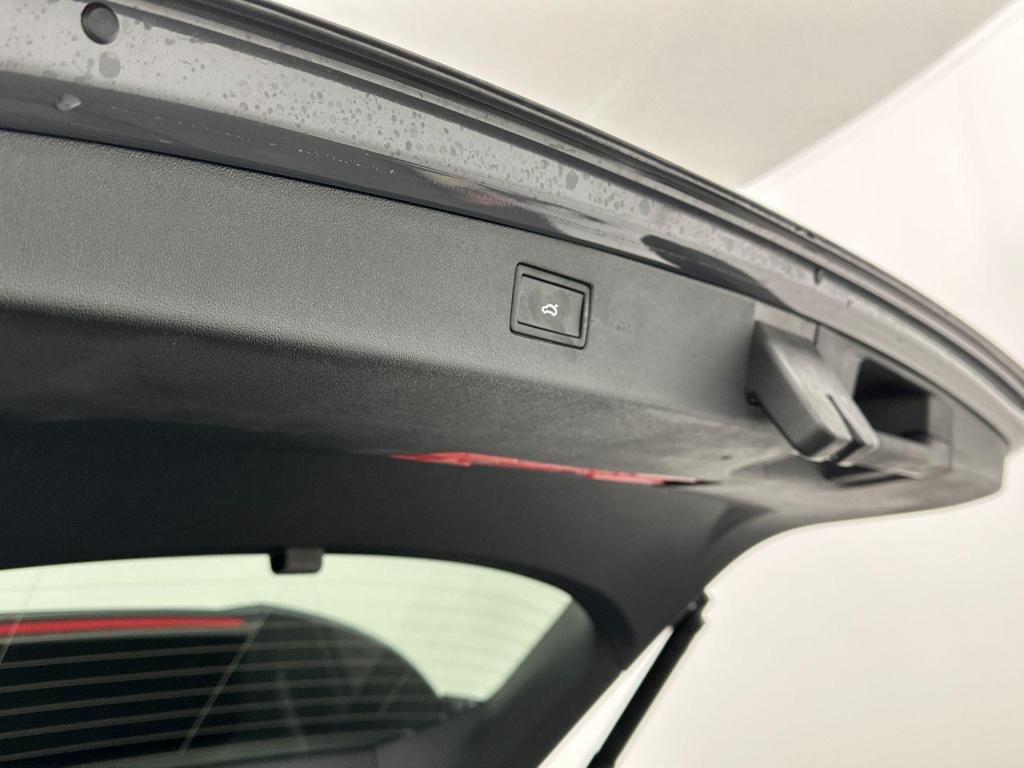 Volkswagen Tiguan r-line edition plug in hybride 272 pk black style pakket