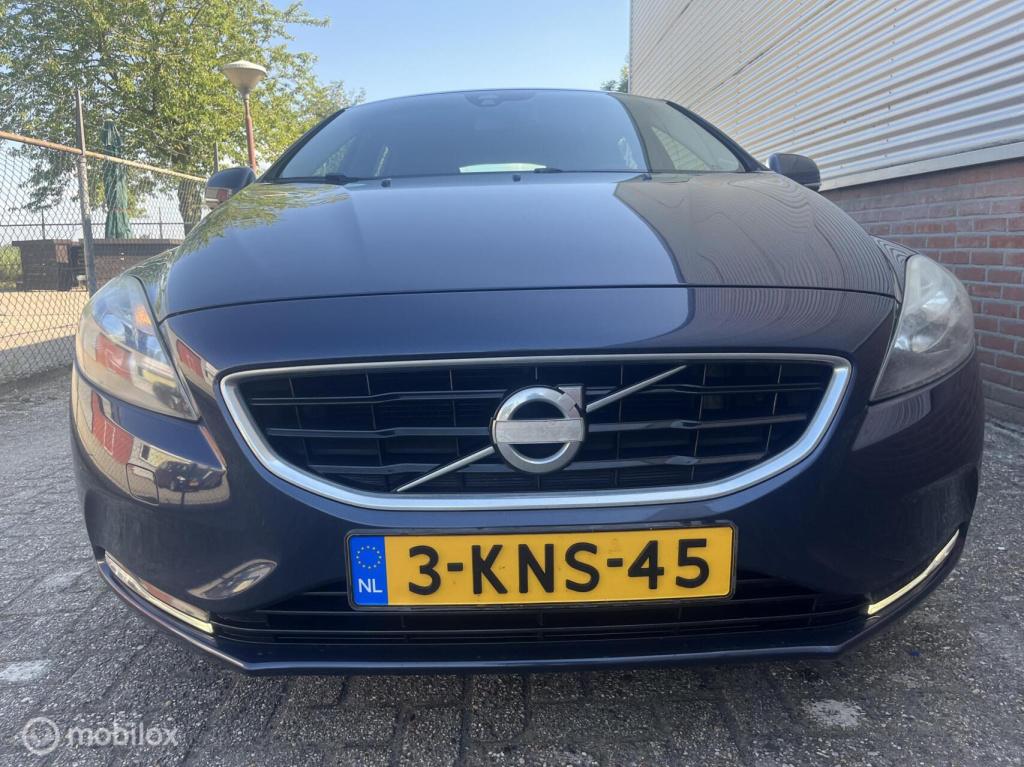 Volvo V40 1.6 t3 momentum