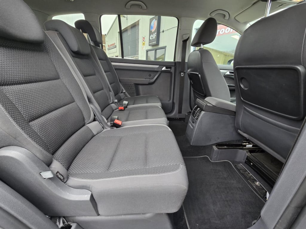 Volkswagen Touran 1.4 tsi comfortline automaat!