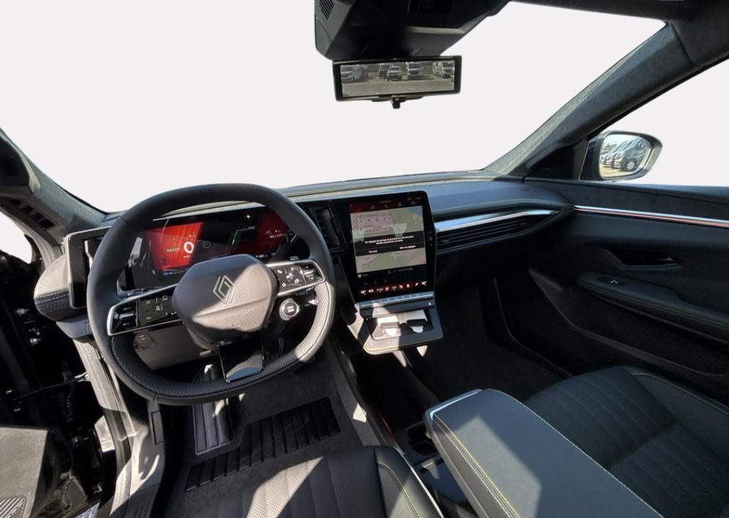 Renault Scenic e-tech ev87 long range iconic