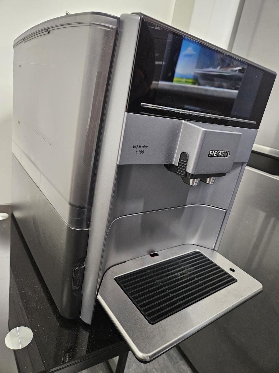 Siemens EQ 6 plus s100 koffiemachine