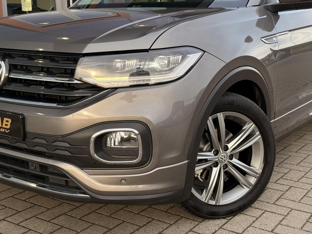 Volkswagen T-cross 1.0 tsi r-line | vc | acc | dab | trekhaak | stoelverwar