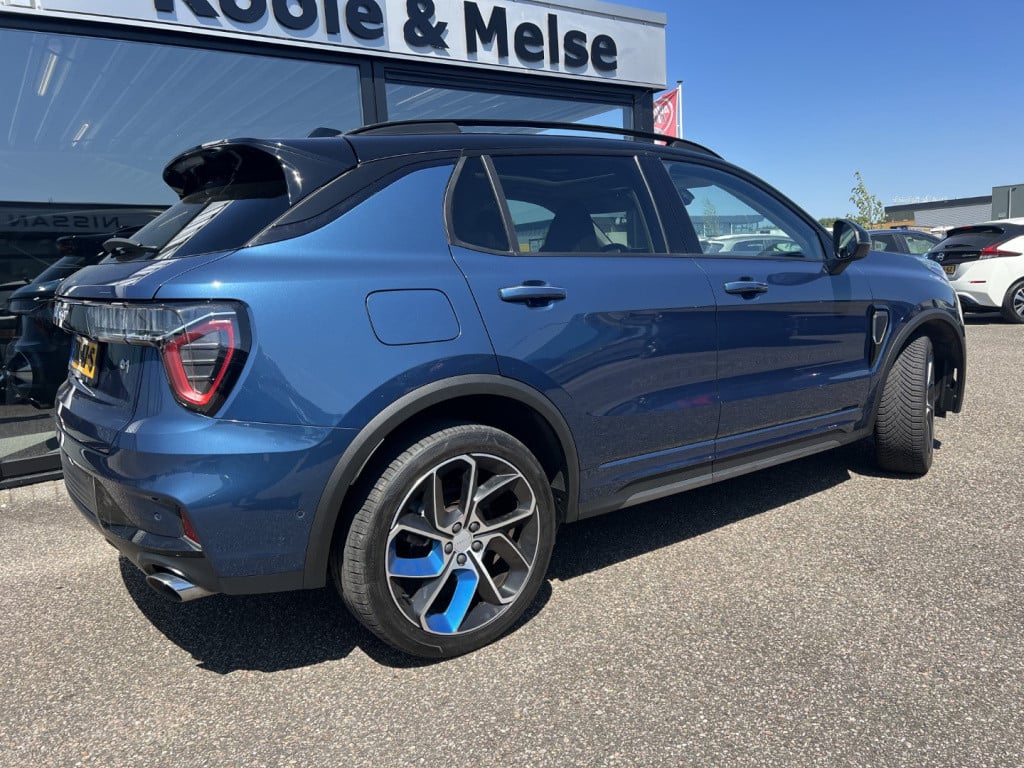 Lynk & Co 01 1.5 261pk plug in hybrid , panodak , 360gr camera , carplay