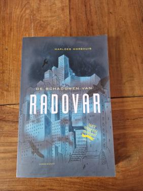 Leesboek; De schaduwen van Radovar