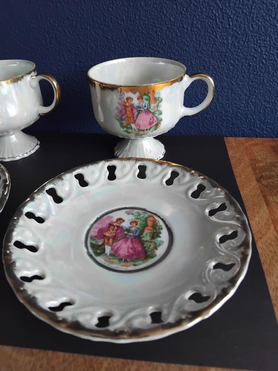 Vintage Kop en Schotels 2 setjes