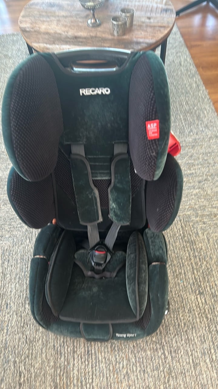 RECARO Young Sport autostoel – Groene fluwelen bekleding