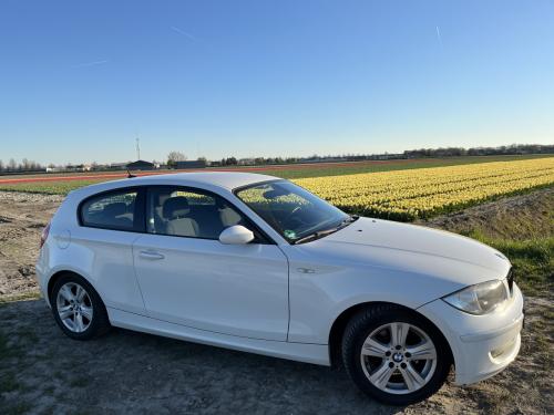 BMW 118i – APK 2027, veel onderhoud,direct rijden, nw banden