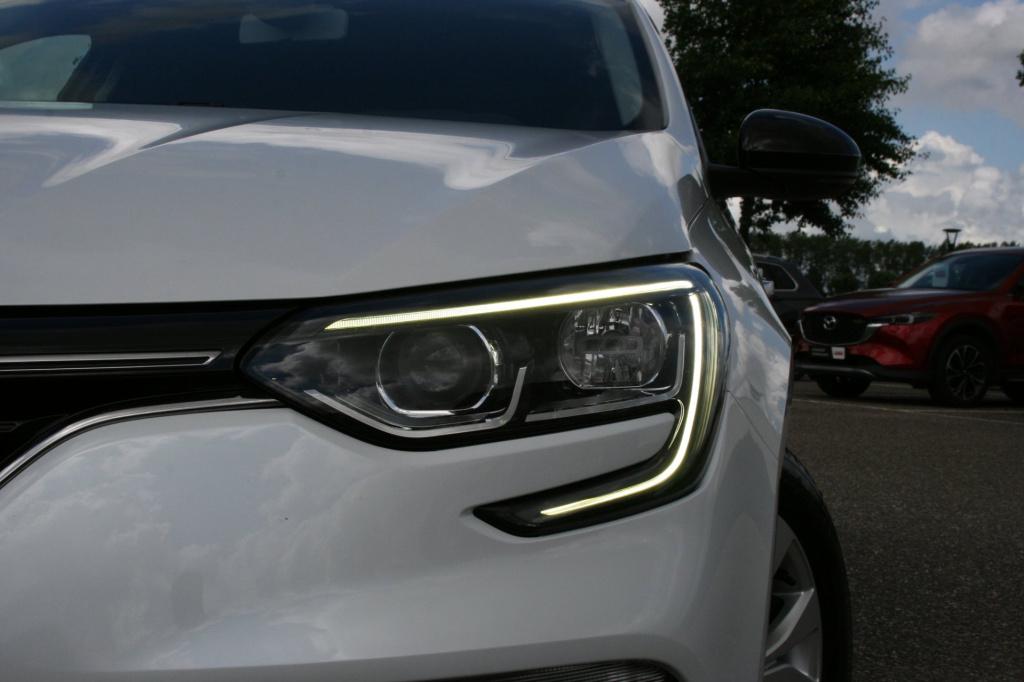 Renault Megane 1.3 tce limited / trekhaak / navi / pdc / keyless