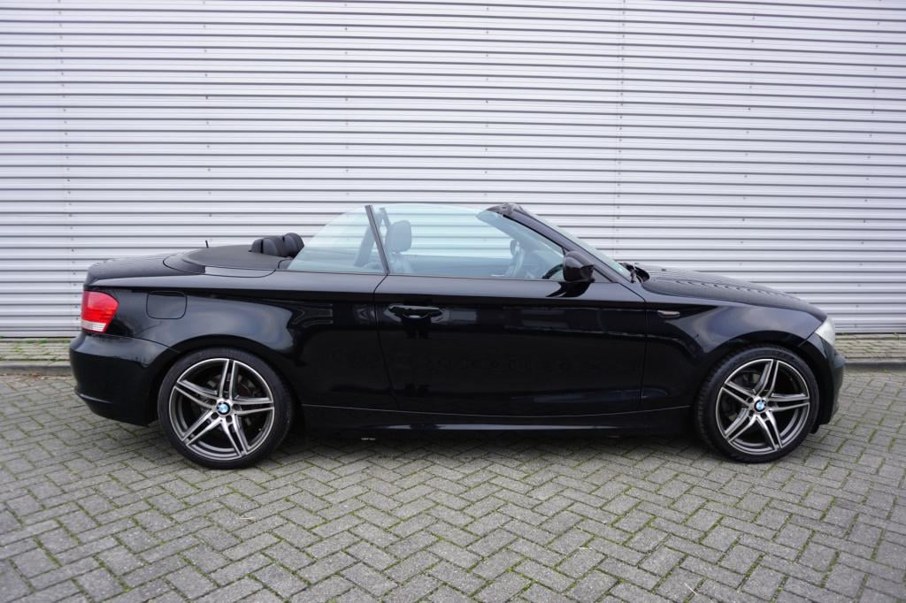 BMW 1 Serie cabrio 118i high executive climate / cruise / leder / stoelverw