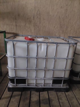 Kleine ibc voor wateropslag of voerbak