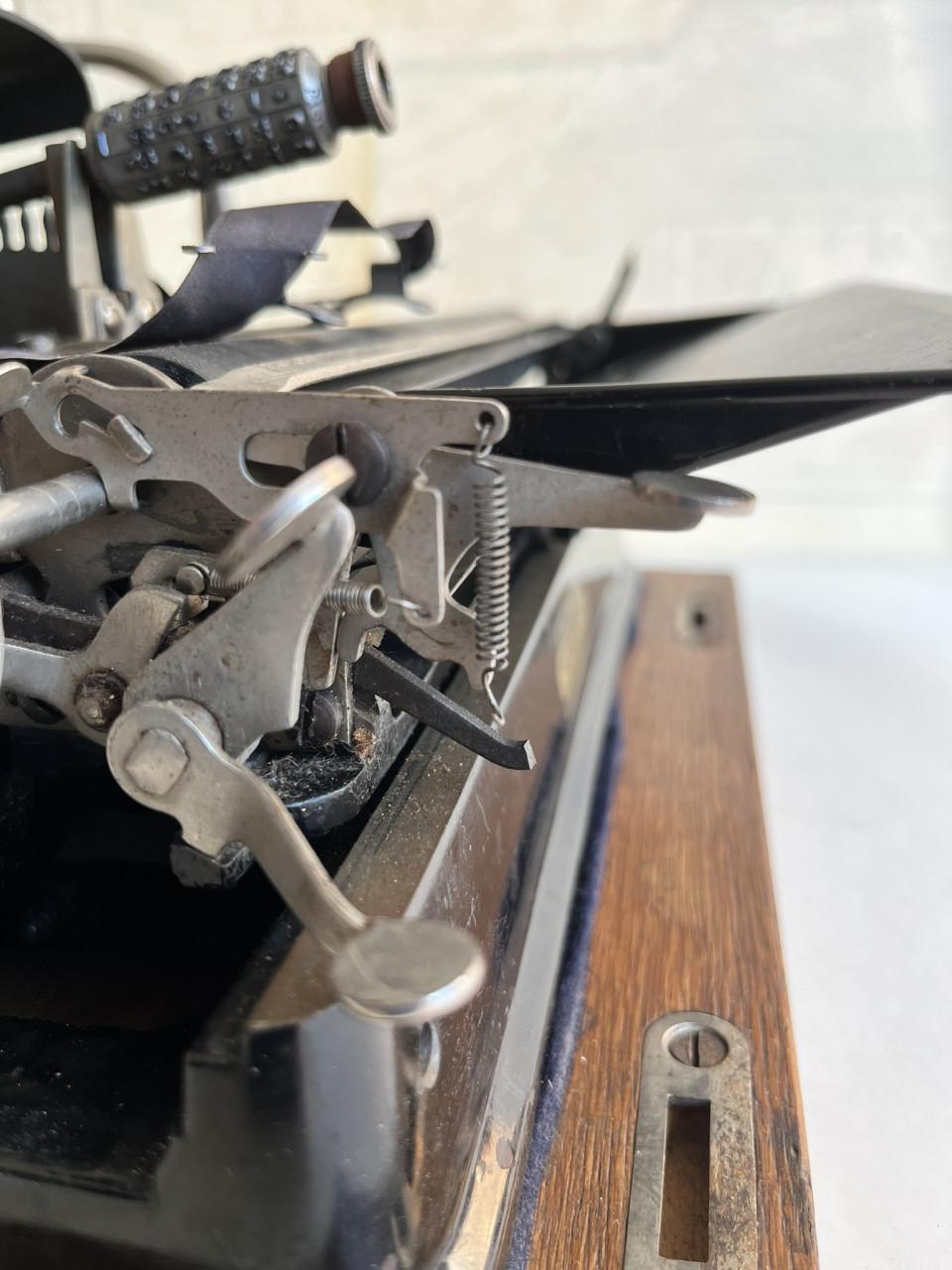 A.E.G. Mignon typemachine – ca. 1920