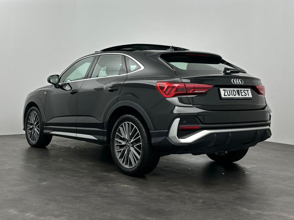 Audi Q3 sportback 45 tfsi e s-line pano camera acc lane
