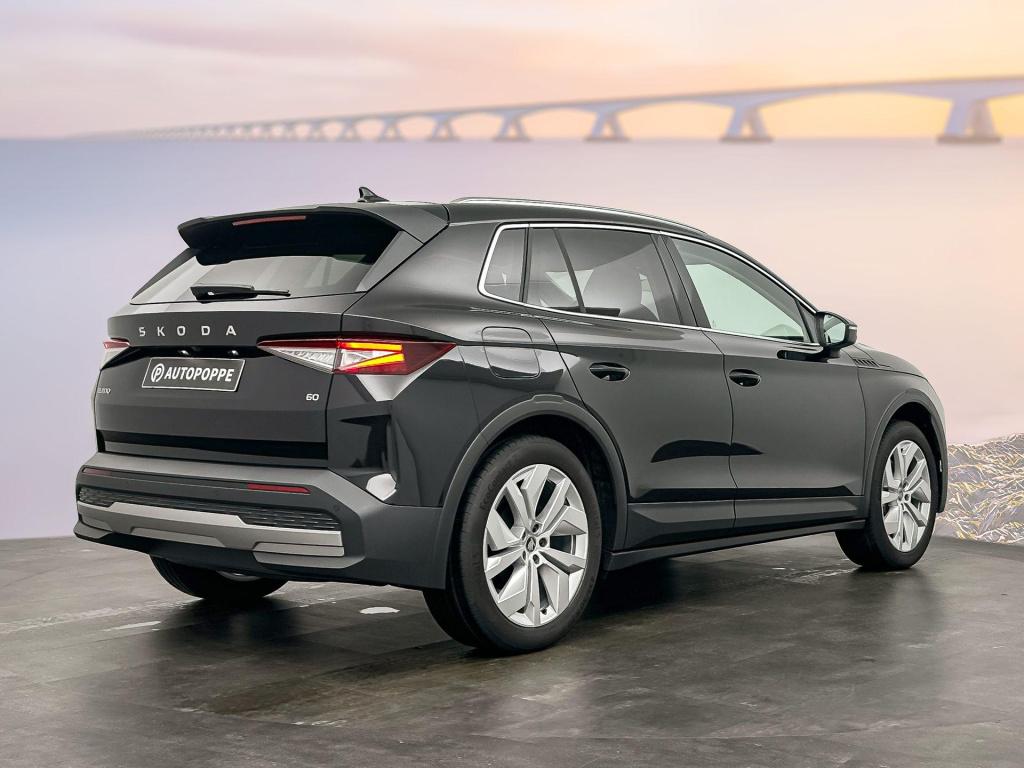 Skoda Elroq business edition tour elektromotor 150 kw / 204 pk