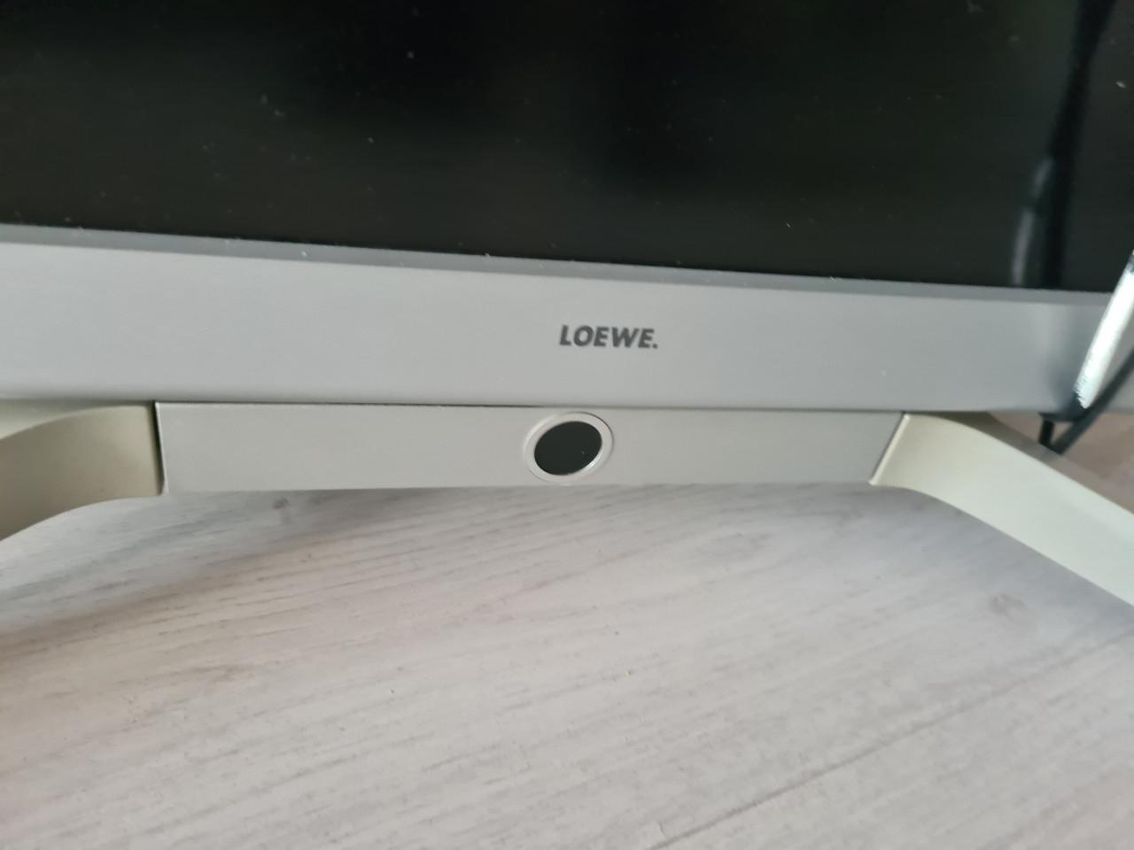 Tv met afstandsbediening (en humax kastje)