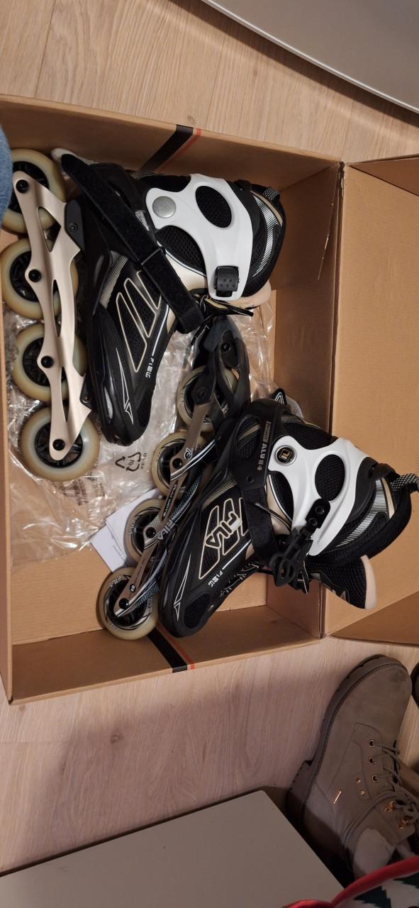 Fila skates