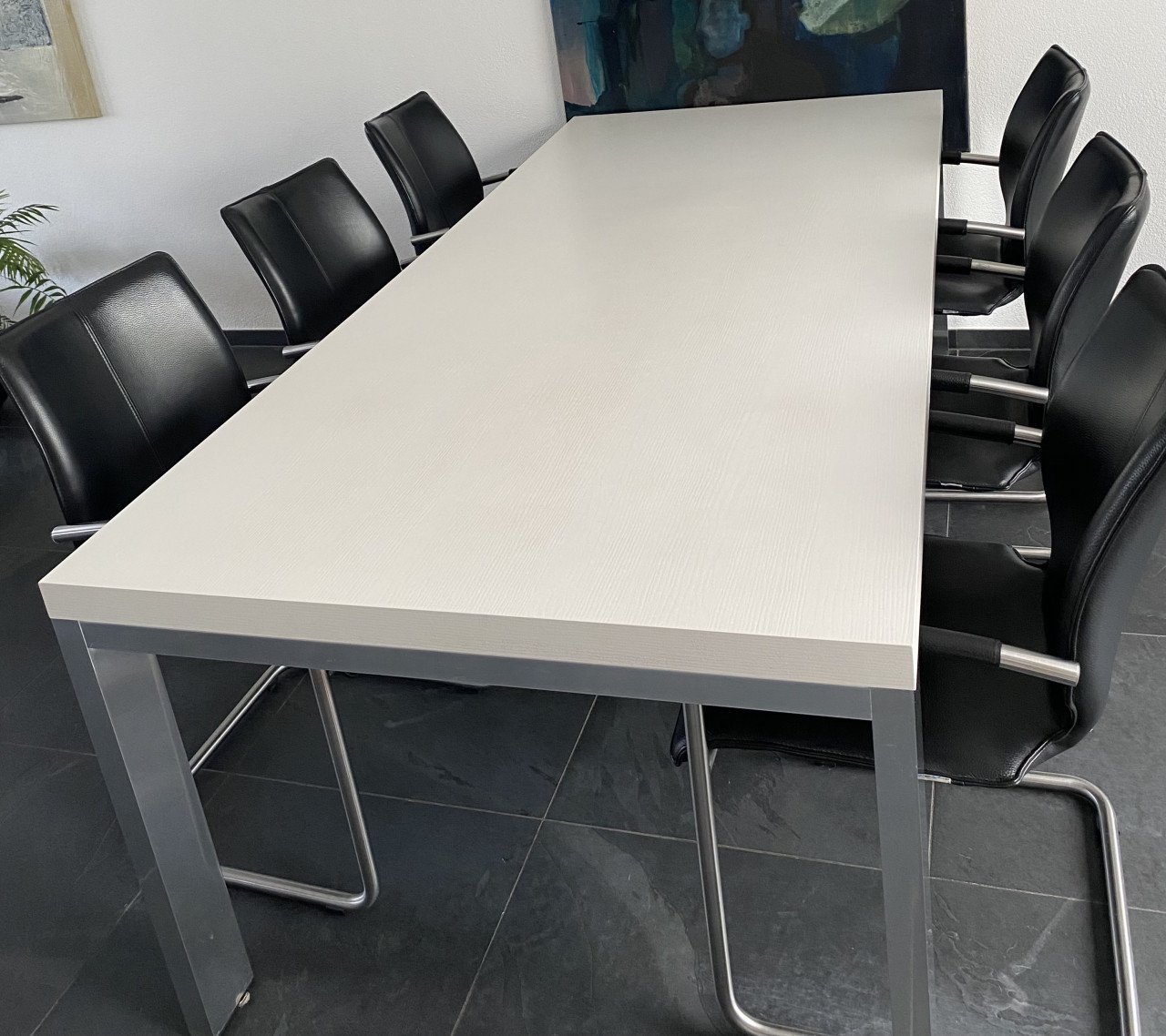 Eetkamertafel