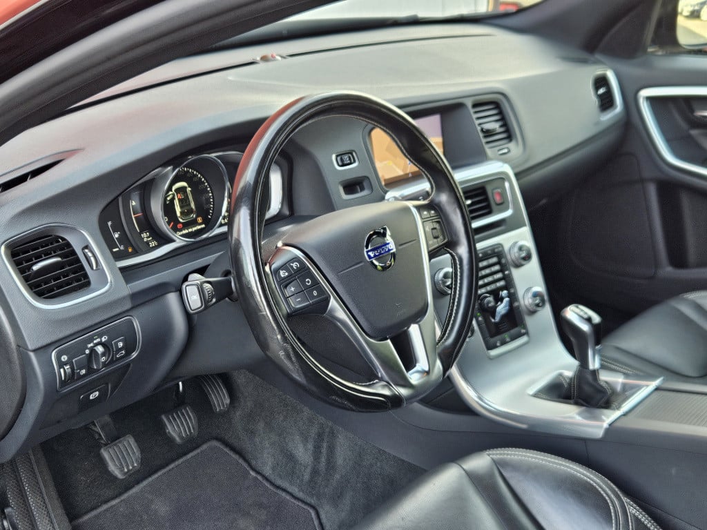 Volvo V60 2.0 t4 r-design | full option | stoel/stuur verw.