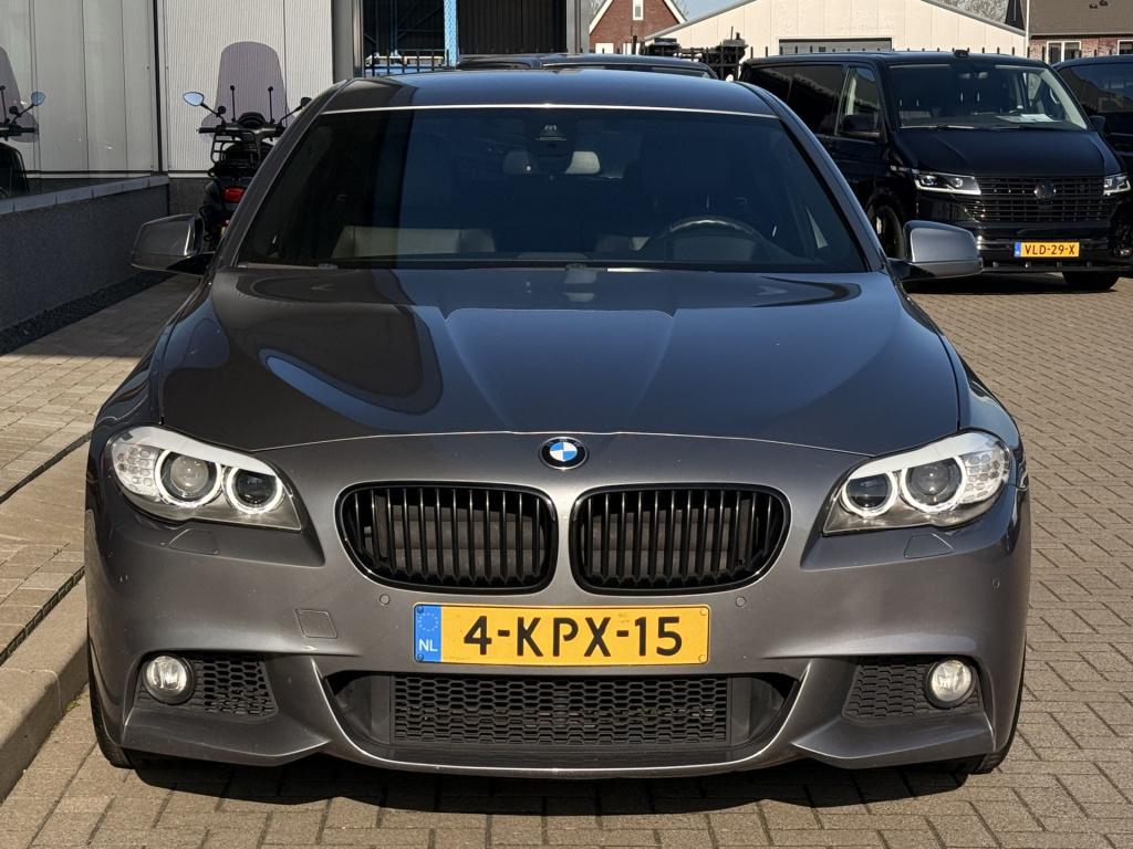 BMW 5 Serie 528i m pakket | head-up | cruise | stoelverwarming | navi | led