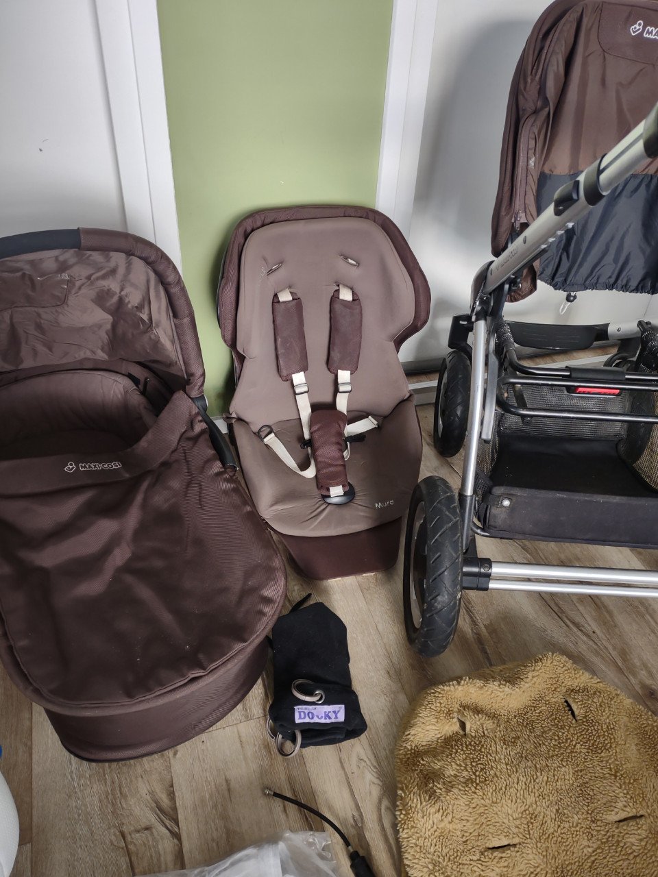 Zeer complete Maxi-Cosi kinderwagen, incl vele accessoires!