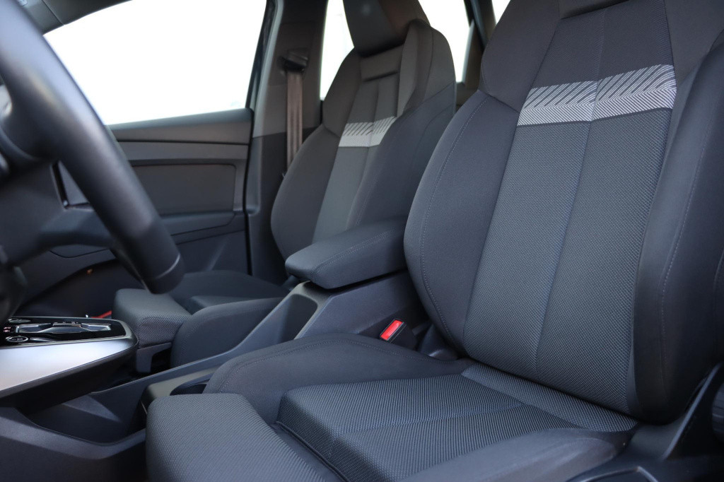 Audi Q4 E-tron 40 launch edition advanced plus 77 kwh