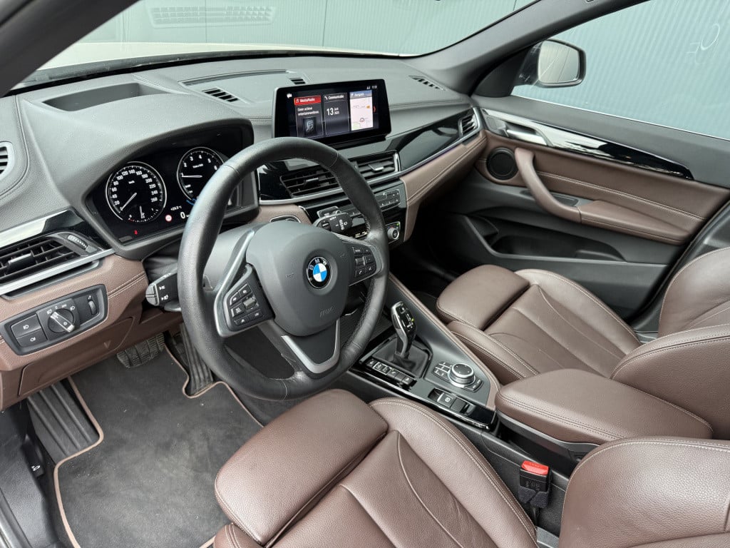 BMW X1 x-drive20i automaat high executive