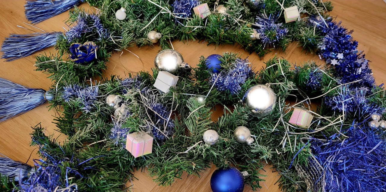 Winkeletalage 3luik met blauwe kerstdecoratie