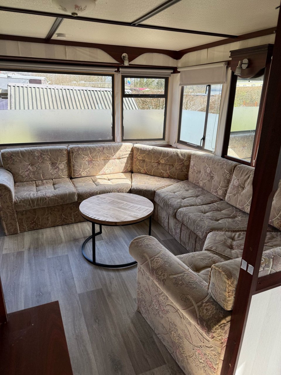 Nette Stacaravan 11/3,70 m... Met Transport