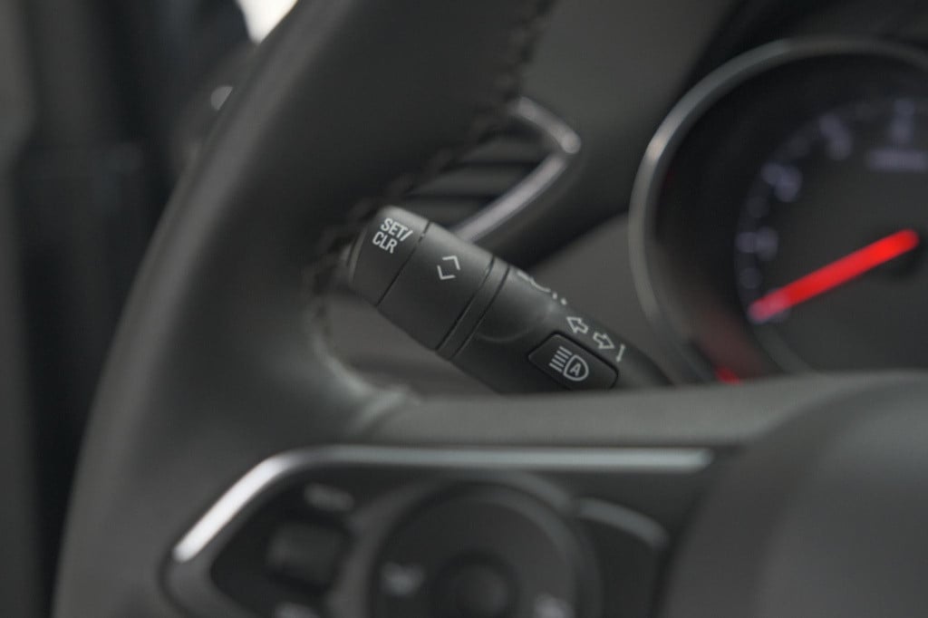 Opel Crossland X turbo 110 elegance | camera | navigatie | parkeersensoren 