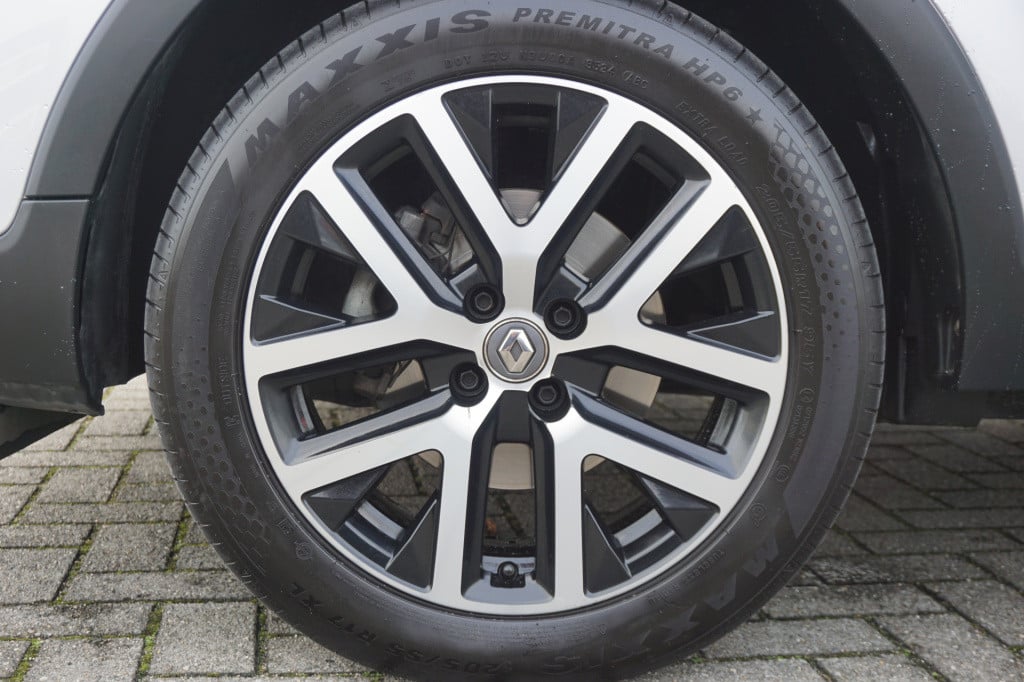 Renault Captur 1.3 tce version s automaat - airco / navi / cruise / camera 