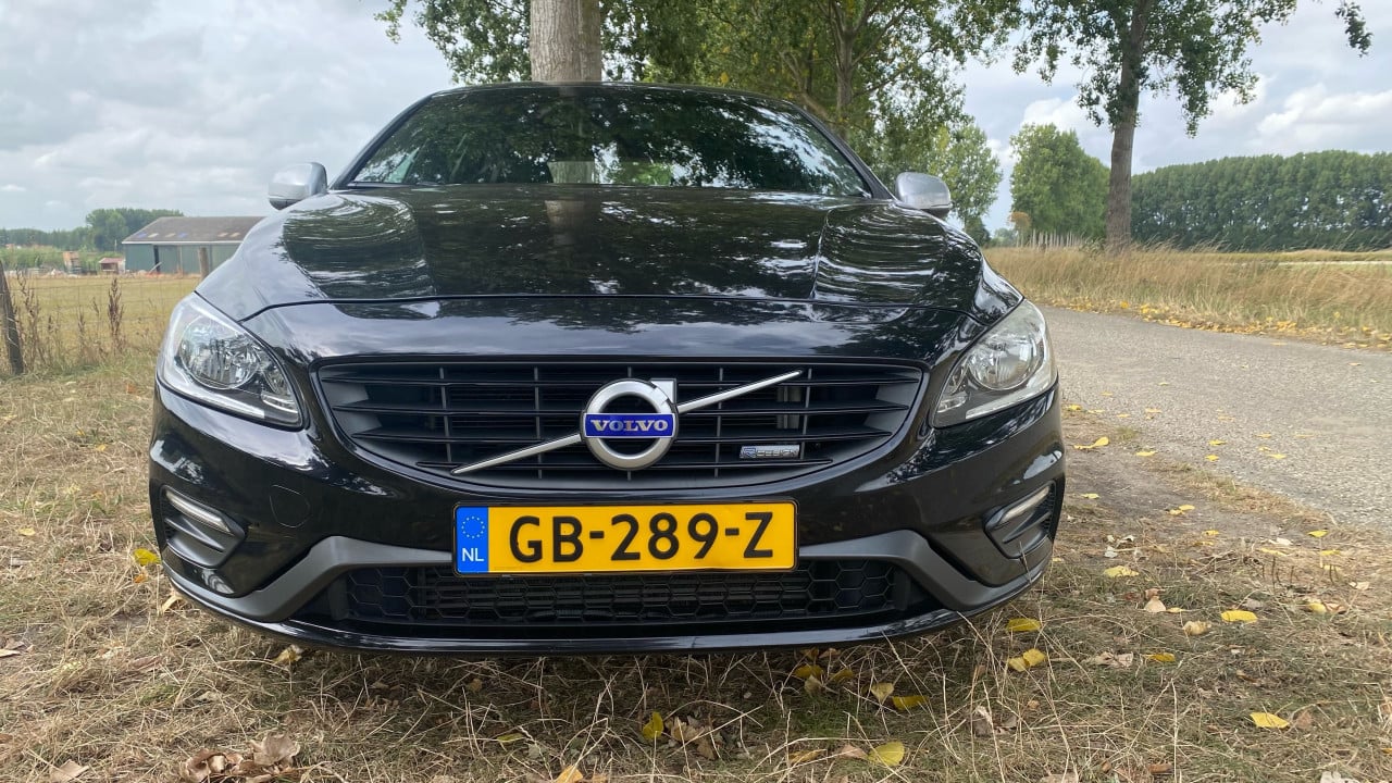 Mooie Volvo V60, T3, R-design,automaat
