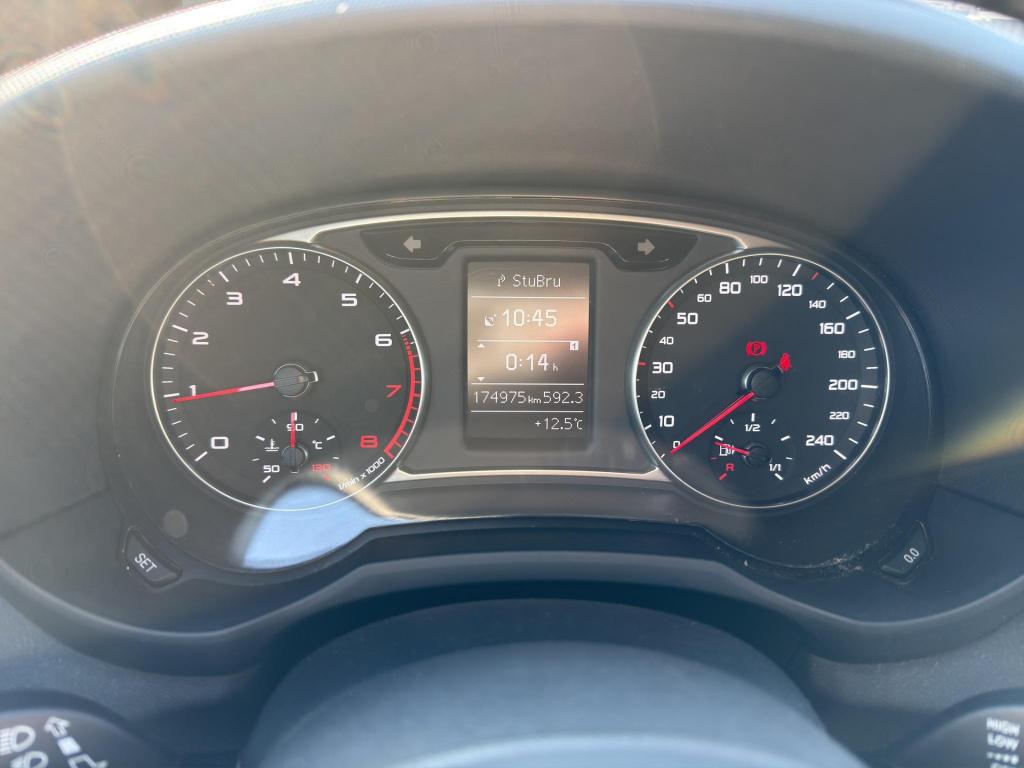 Audi A1 Sportback 1.0 tfsi s-line exterieur 5drs | navigatie | 17"| airco |