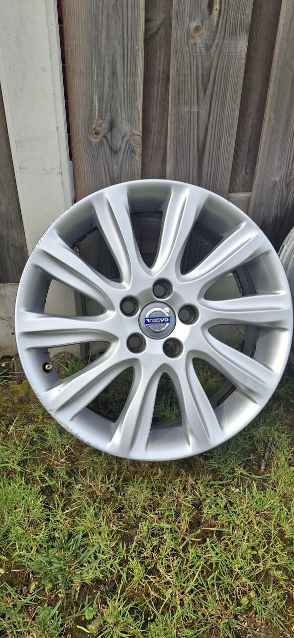 Velgen Volvo 17inch aluminium - origineel