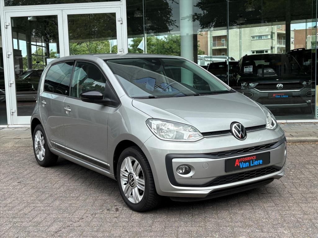 Volkswagen UP! 1.0 60pk up! beats| camera|stoelverwarming|climate|rijklaarp