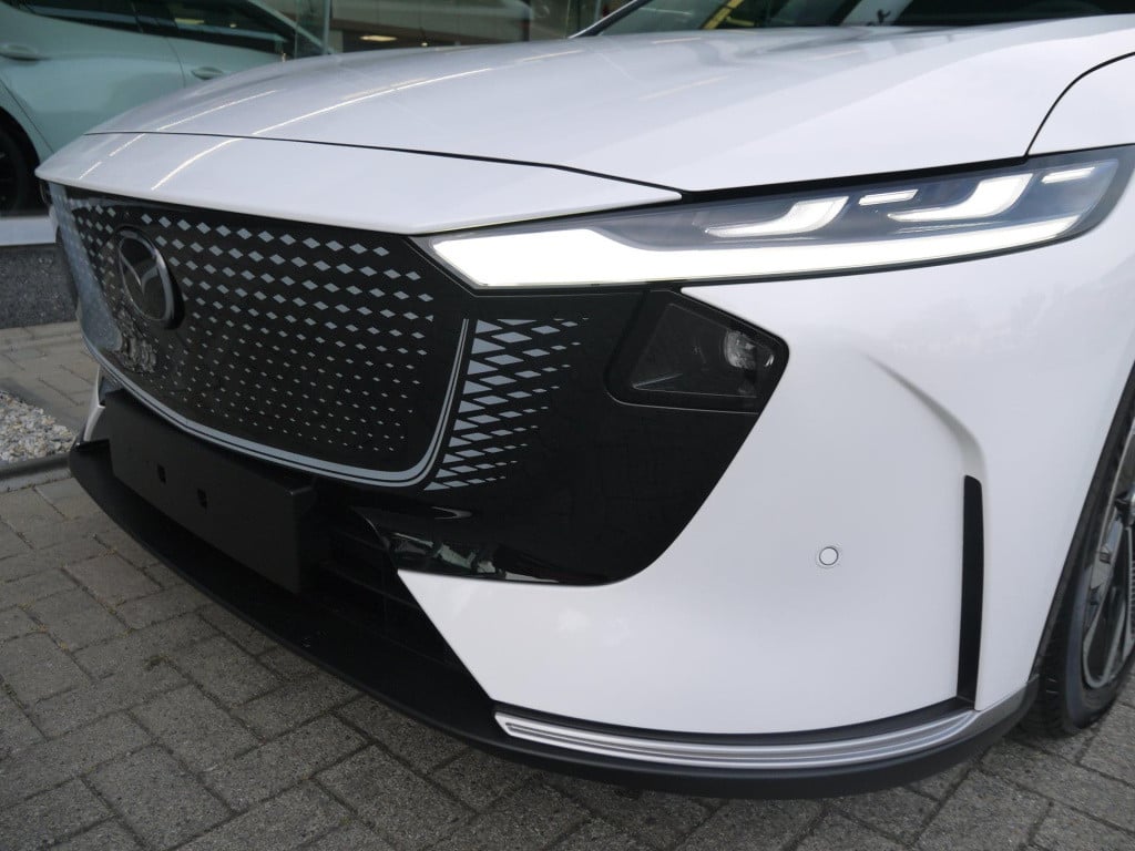Mazda 6 6e takumi 68.8 kwh