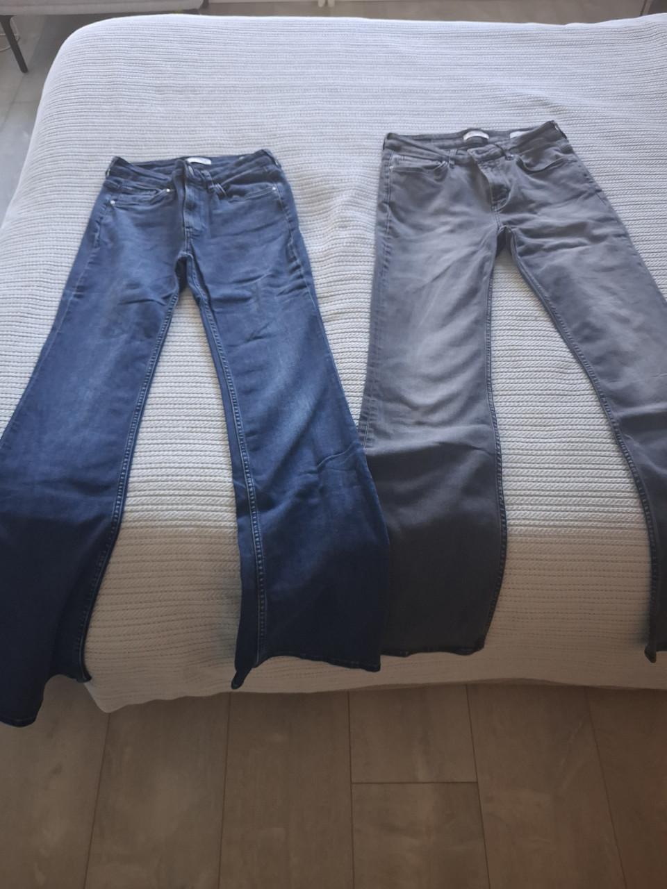 2 spijkerbroeken, Costes, flaire. maat 30/34