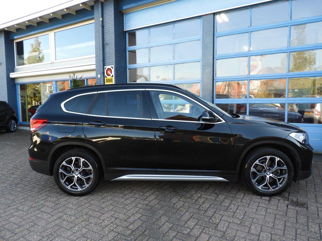 BMW X1 sdrive18i high executive
