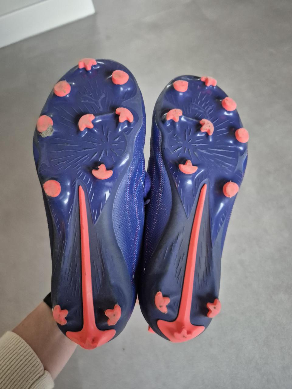 Voetbalschoenen maat 33