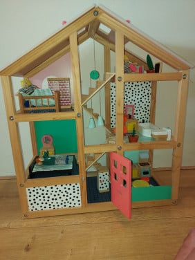 Z.g.a.n. houten HEMA poppenhuis incl. interieur en poppetjes
