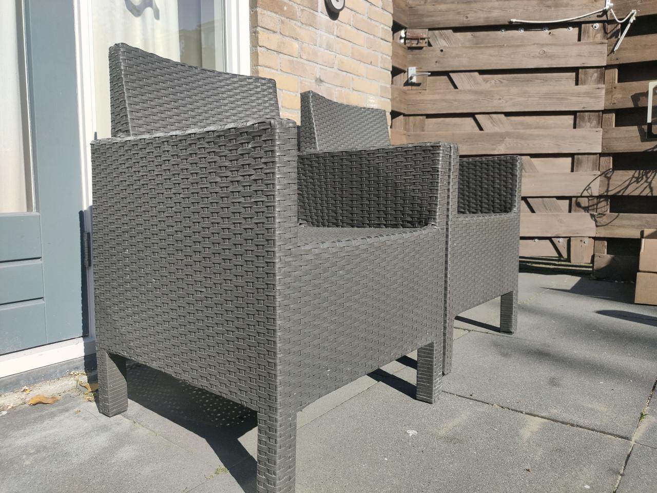 Tuin stoelen 2 voor €30