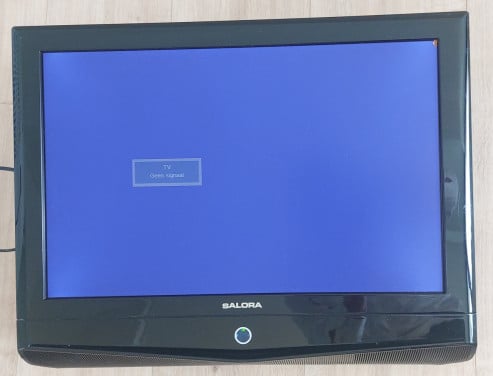 Flatscreen met dvd speler incl. Bevestigingsbeugel 48cmx35cm