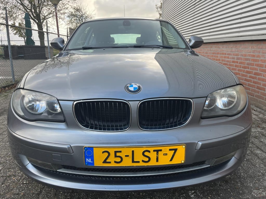 BMW 1 Serie 118i business line | orig. nl | climate | cruise