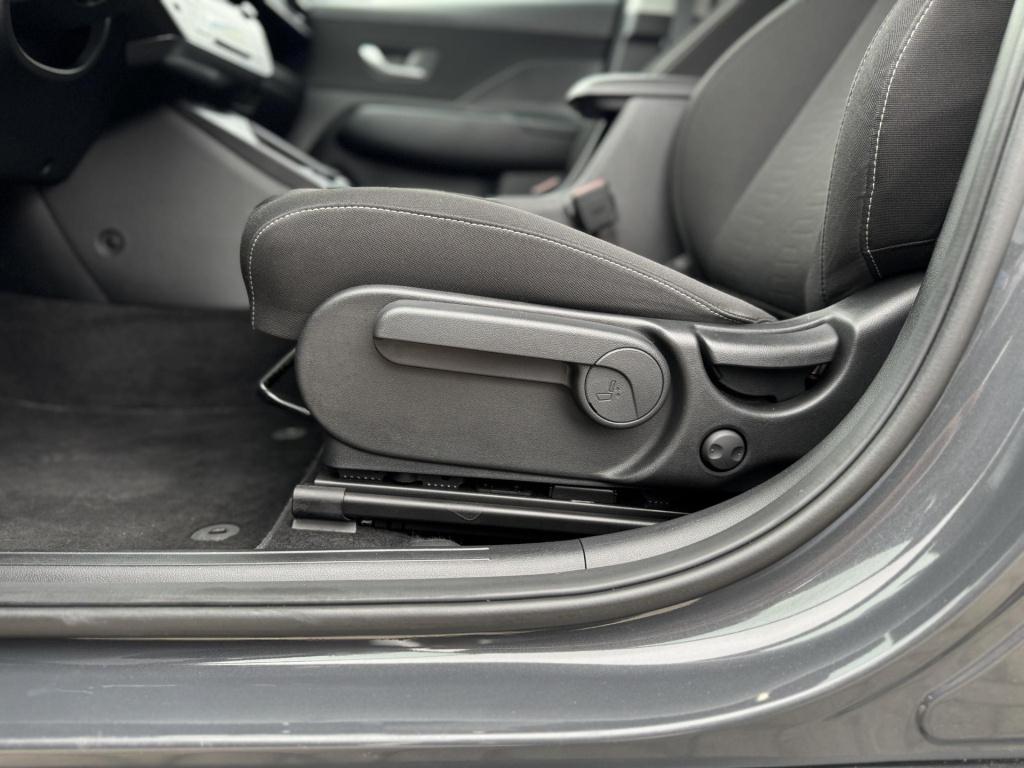 Hyundai Kona 1.6 gdi hev comfort smart | elek. achterklep | stuur- + stoelv