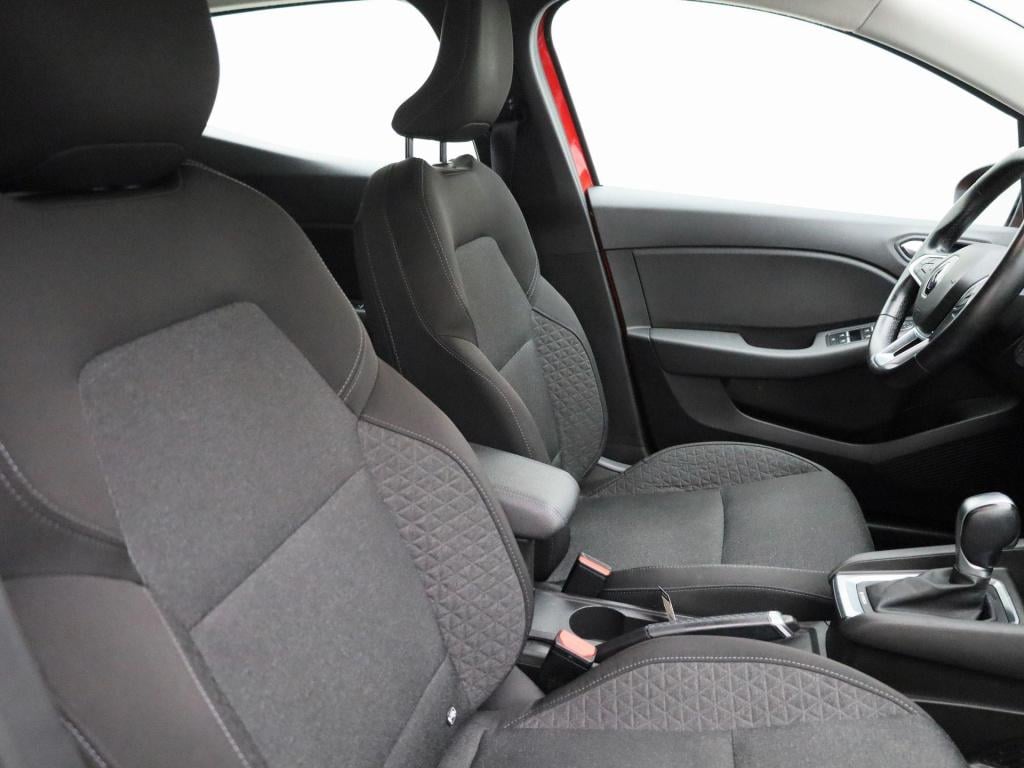 Renault Clio 1.6 e-tech hybrid 140 zen | automaat | parkeer sensoren | navi