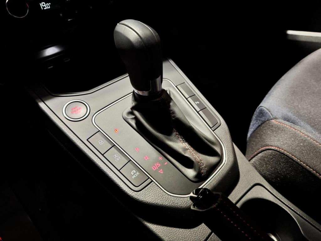 Seat Ibiza 1.5 tsi fr business connect *led*keyless*park*uniek!*