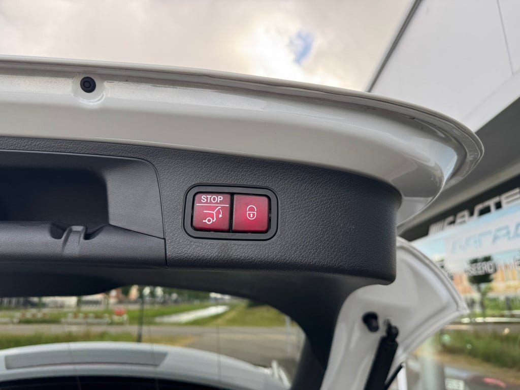 Mercedes-Benz Gla-klasse 200 business solution amg automaat /wegklapbare tr