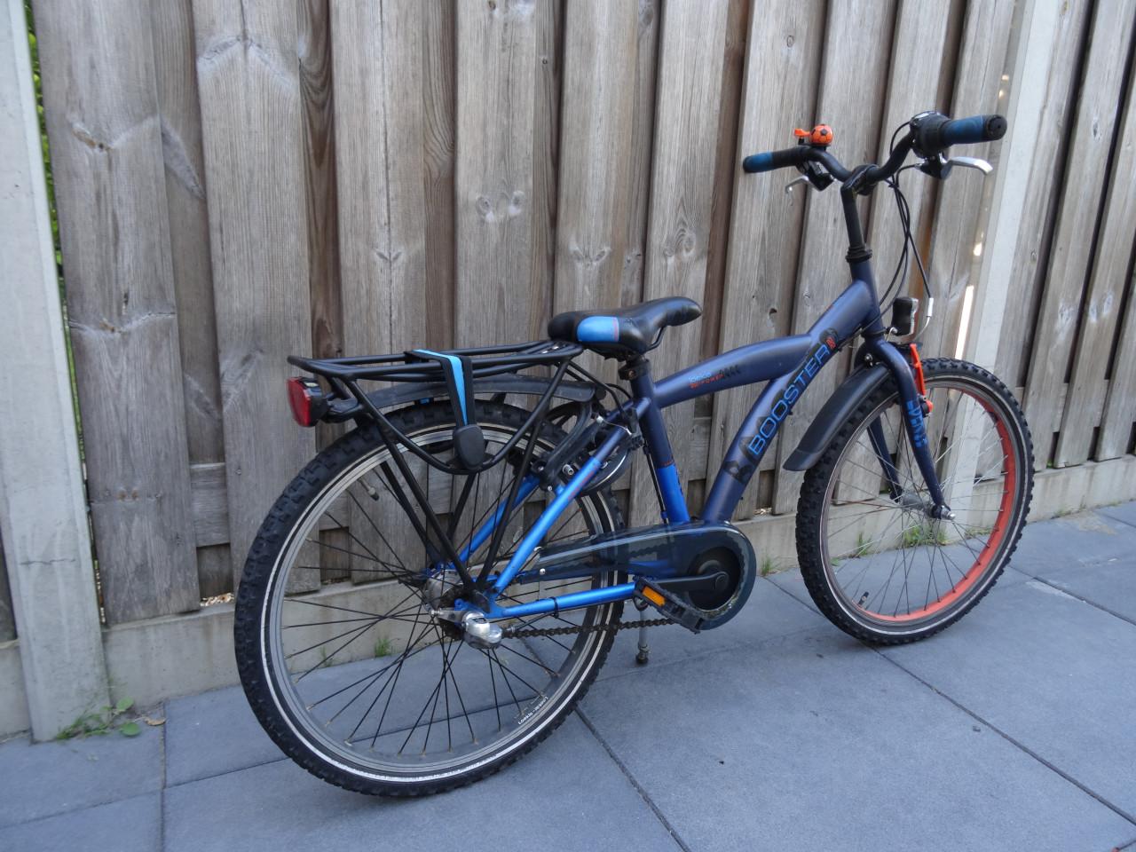 🚲 Loekie Booster Jongensfiets – 22 inch – 3 Versnellingen 💙🧡
