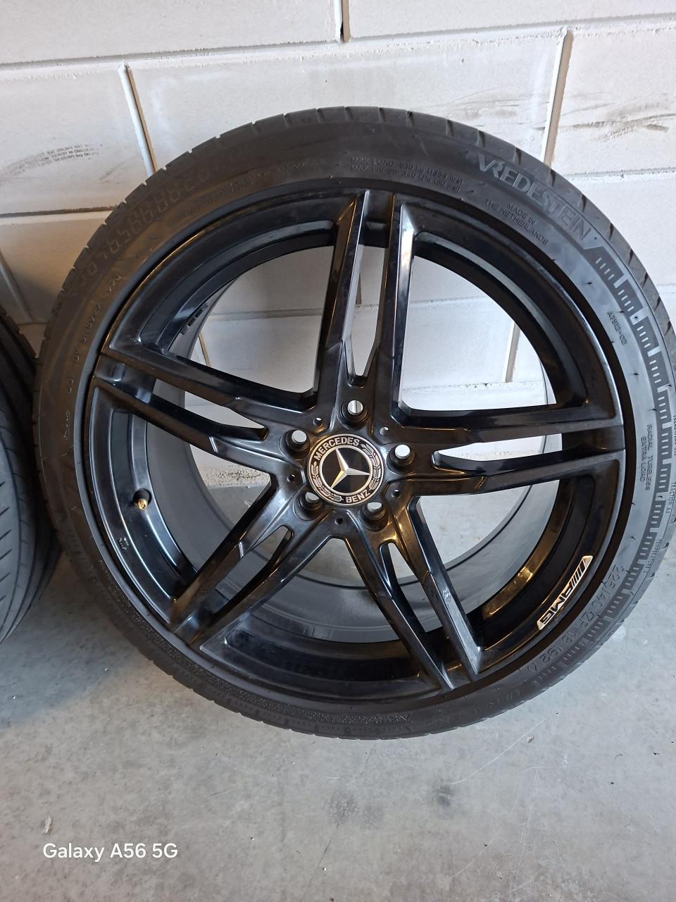 18 inch Mercedes velgen en banden